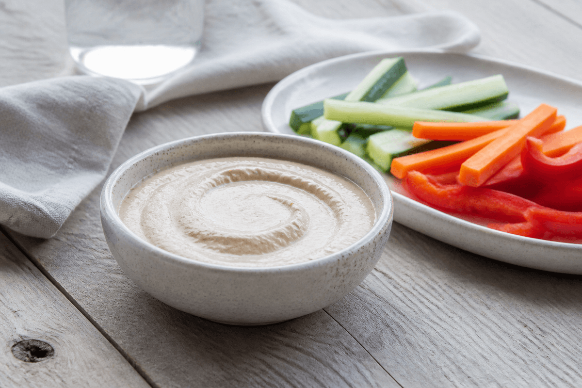 Goma dressing anrettet i Madblikkets lyse nordiske billedstil