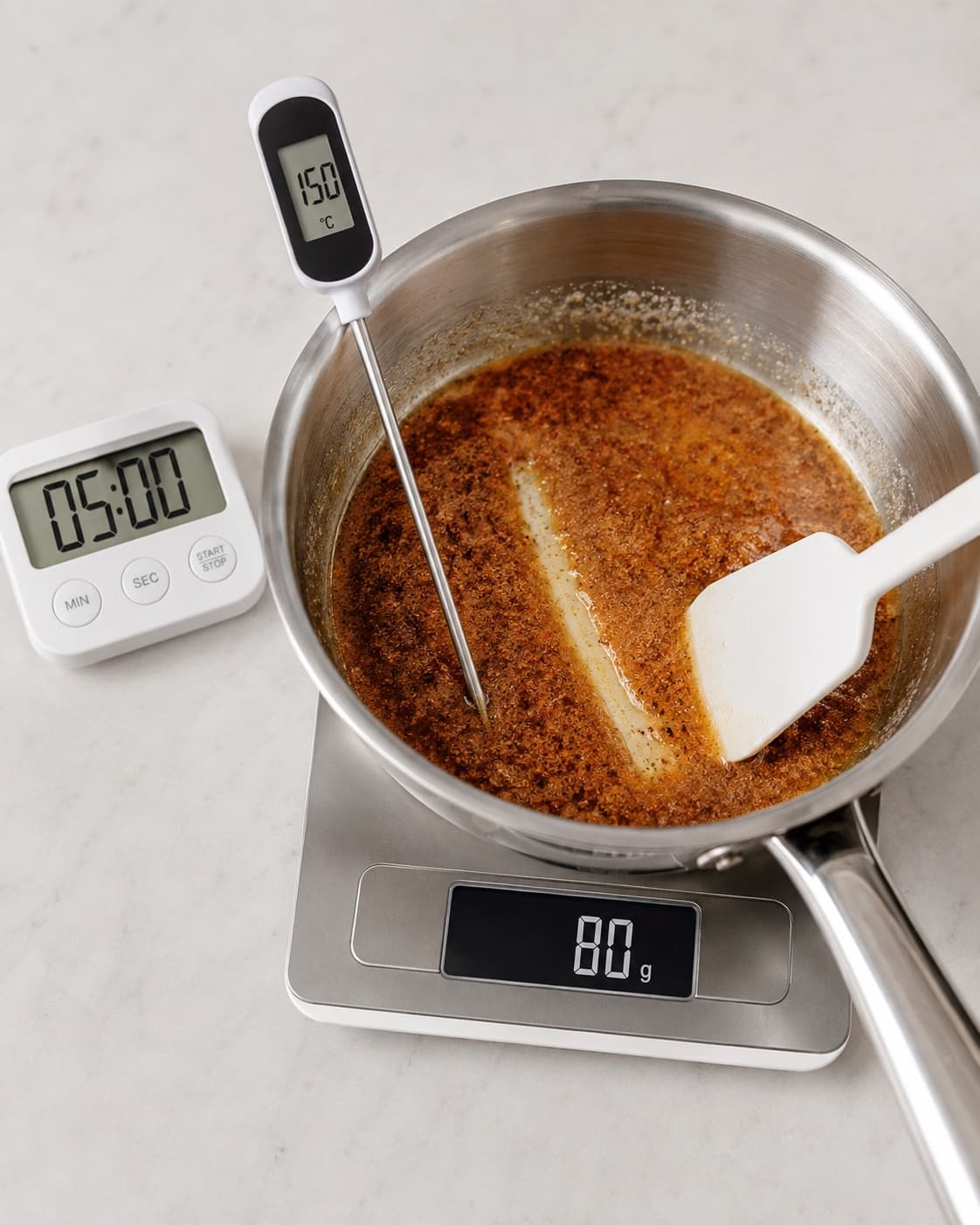 Smør brunes til 150 grader og en slutvægt på 80 gram