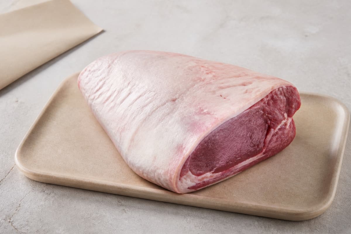 Lammeculotte fotograferet i naturligt nordisk køkkenlys